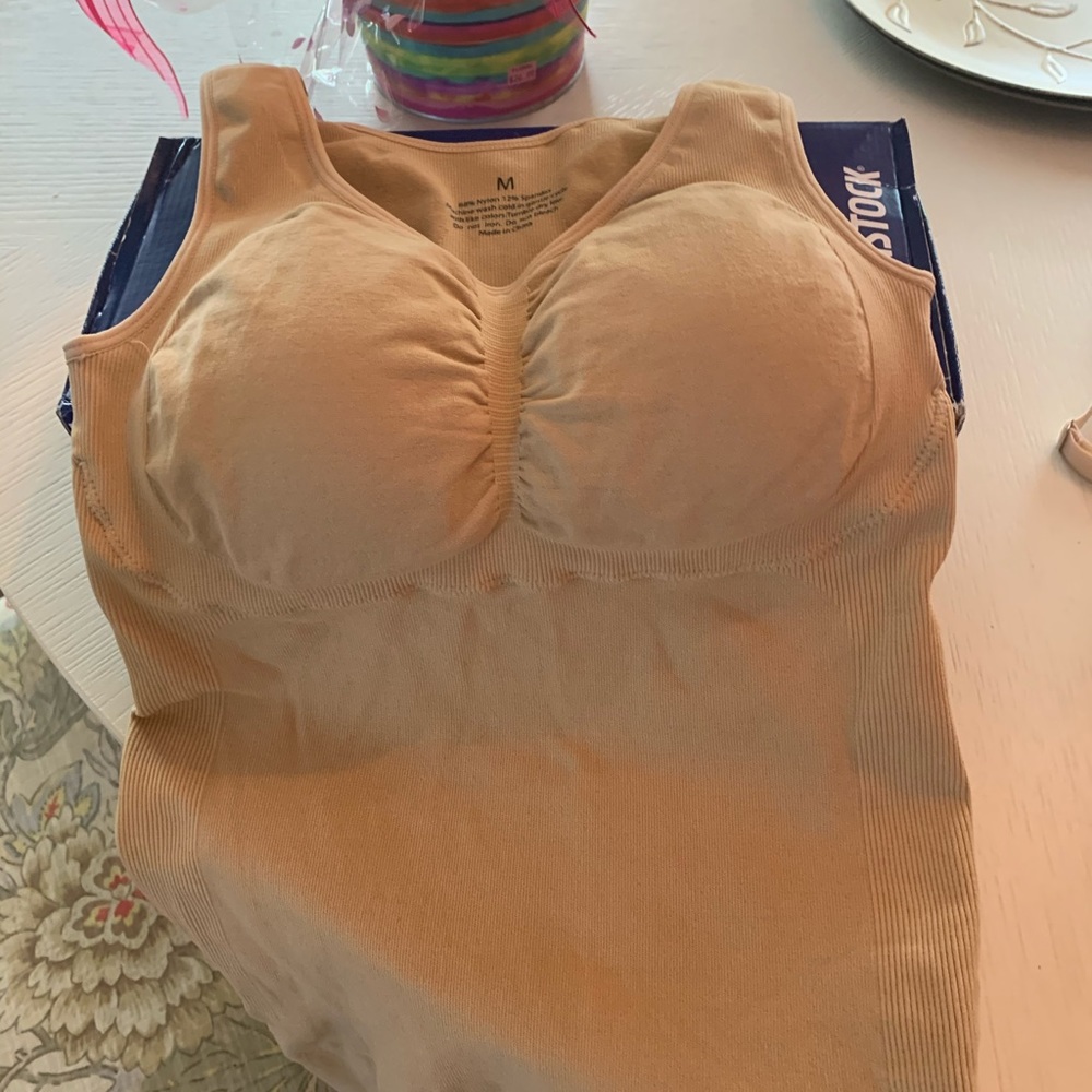 $5 Shapewear size M remove able padded cups